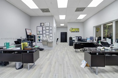 High-End Auto Body Shop & Prime Real Estate - For Sale in - photo 22