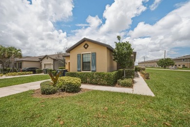 Welcome to this spacious 4-bedroom, 2-bathroom townhome built in - photo 5