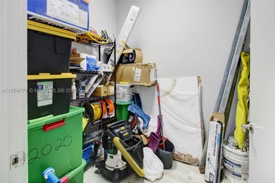 High-End Auto Body Shop & Prime Real Estate - For Sale in - photo 30