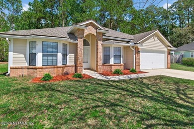 Welcome to this beautifully renovated 3-bedroom, 2-bath home - photo 3
