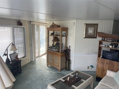 Welcome to Paradise !! This 2-bedroom, 1.5-bath, Beach themed - photo 6
