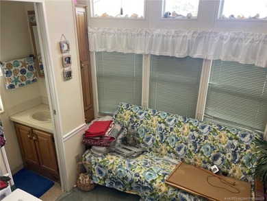 Welcome to Paradise !! This 2-bedroom, 1.5-bath, Beach themed - photo 9