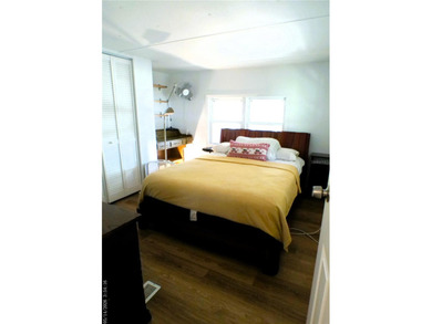 This updated, 2-bedroom, 1.5-bath mobile home, built in 1973 - photo 11