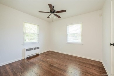 Welcome to 812 Swinton Ave, Bronx NY 10465! This tastefully - photo 15