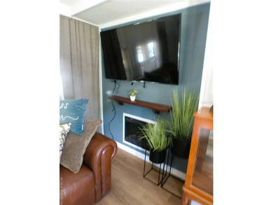 This updated, 2-bedroom, 1.5-bath mobile home, built in 1973 - photo 19