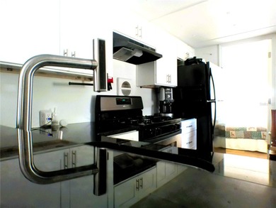 This updated, 2-bedroom, 1.5-bath mobile home, built in 1973 - photo 22