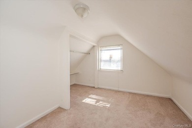 Welcome to 812 Swinton Ave, Bronx NY 10465! This tastefully - photo 24