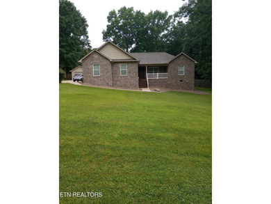 Beautiful all brick home on large lot in great neighborhood with - photo 1