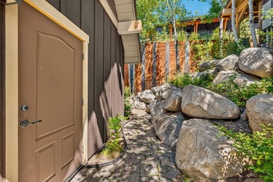 Welcome to 14 Golden Bench Court, where mountain elegance meets - photo 31