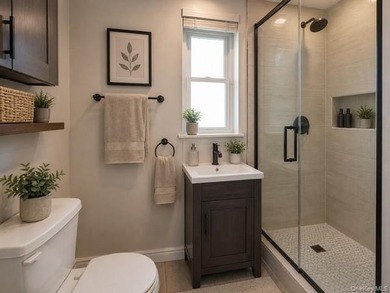 Welcome to 812 Swinton Ave, Bronx NY 10465! This tastefully - photo 33