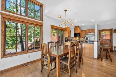 Welcome to 14 Golden Bench Court, where mountain elegance meets - photo 45
