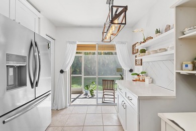 Welcome to this tastefully updated townhome offering comfort - photo 19