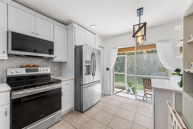 Welcome to this tastefully updated townhome offering comfort - photo 20