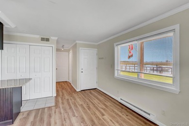 Welcome to waterfront paradise at the desirable Anchorage with - photo 27