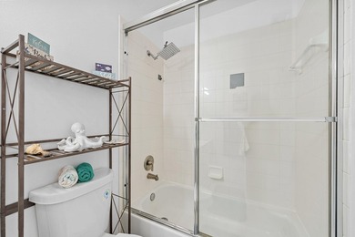 Welcome to this tastefully updated townhome offering comfort - photo 28
