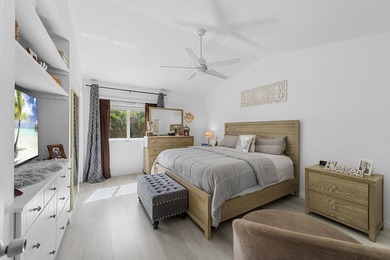 Welcome to this tastefully updated townhome offering comfort - photo 29