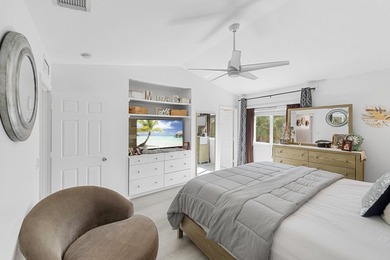 Welcome to this tastefully updated townhome offering comfort - photo 30