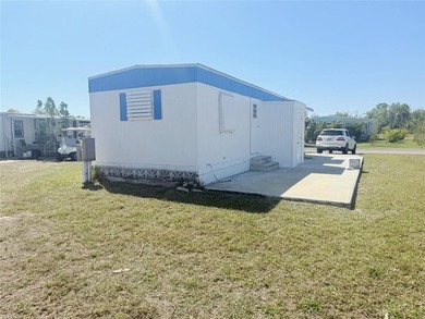 Welcome to easy Florida living in the desirable Village of - photo 1