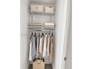 Beautifully Updated 1 Bed / 1.5 Bath Apartment in Aventura - photo 8