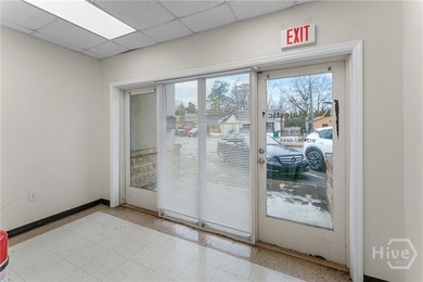 Flex space with multiple offices, break room, 2 restrooms and - photo 8