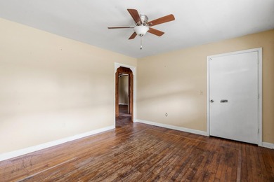Looking for a manageable renovation project in a high-demand - photo 11