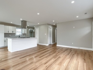Welcome home on Hamilton. This fully remodeled and somewhat - photo 11