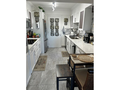 Attention!!GREAT OPPORTUNITY TO OWN IN THIS QUIET CONDO AND