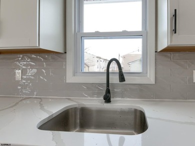 Welcome home on Hamilton. This fully remodeled and somewhat - photo 20