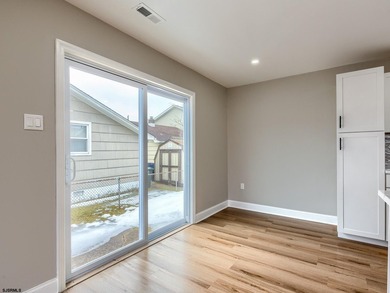 Welcome home on Hamilton. This fully remodeled and somewhat - photo 23