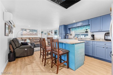 Waterfront opportunity in Flamingo Bay! This newly renovated - photo 7