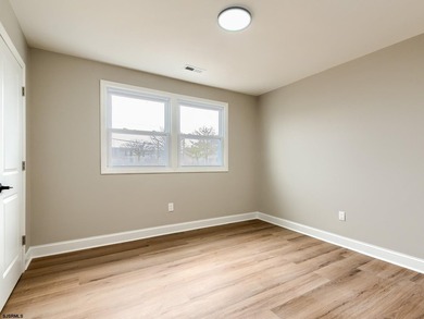 Welcome home on Hamilton. This fully remodeled and somewhat - photo 27