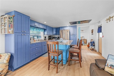 Waterfront opportunity in Flamingo Bay! This newly renovated - photo 9