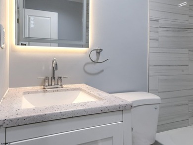Welcome home on Hamilton. This fully remodeled and somewhat - photo 37