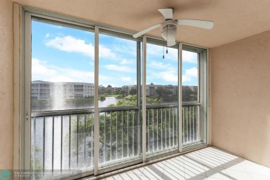 (private lake, pond, creek) Condo For Sale in Tamarac Florida