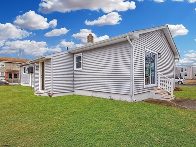 Welcome home on Hamilton. This fully remodeled and somewhat - photo 41