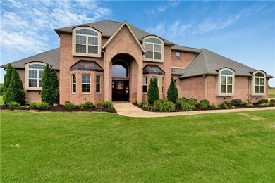 Beautiful custom-built home on 2.5 acres in the desirable - photo 3