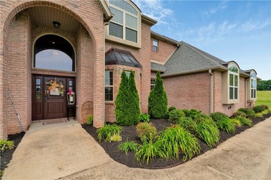 Beautiful custom-built home on 2.5 acres in the desirable - photo 5