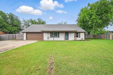 Benbrook Lake Home For Sale in Benbrook Texas