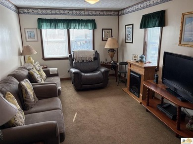 Escape to the lake with this charming 2 bedroom, 2 bathroom - photo 3