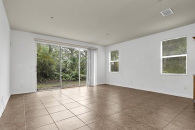 This beautifully maintained 3-bedroom, 2-bathroom end-unit - photo 14