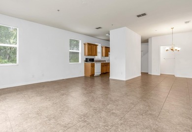 This beautifully maintained 3-bedroom, 2-bathroom end-unit - photo 15