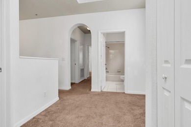 This beautifully maintained 3-bedroom, 2-bathroom end-unit - photo 24