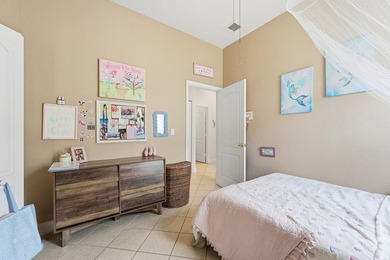 BEST PRICE IN PORTOFINO SHORES. Spacious 4 Bdrm Home In - photo 29