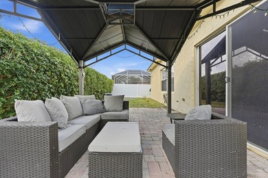 BEST PRICE IN PORTOFINO SHORES. Spacious 4 Bdrm Home In - photo 32