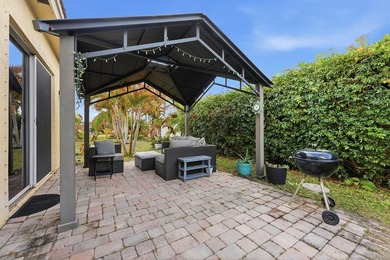 BEST PRICE IN PORTOFINO SHORES. Spacious 4 Bdrm Home In - photo 33