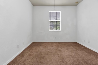 This beautifully maintained 3-bedroom, 2-bathroom end-unit - photo 42
