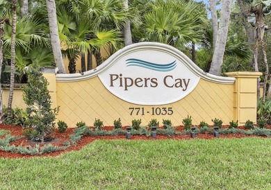 This beautifully maintained 3-bedroom, 2-bathroom end-unit - photo 48