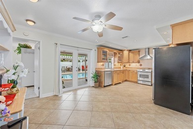 Meticulously maintained and move-in ready, this 3 bedroom + den - photo 20