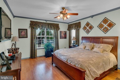 OFFER ACCEPTED-NO SHOWINGS -Welcome to this Stunning Pond-View - photo 21