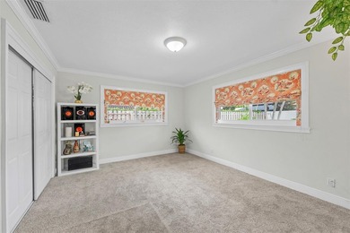 Meticulously maintained and move-in ready, this 3 bedroom + den - photo 29